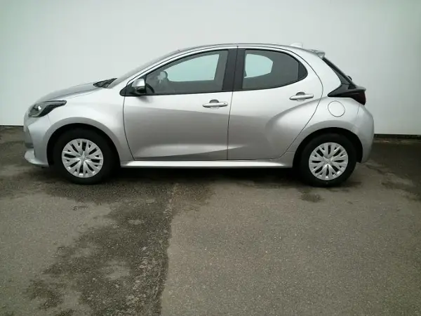 YARIS YARIS